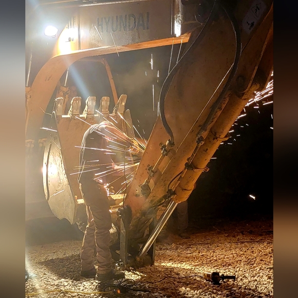 Meet your Posher, Stephanie - Picture 7 of 10